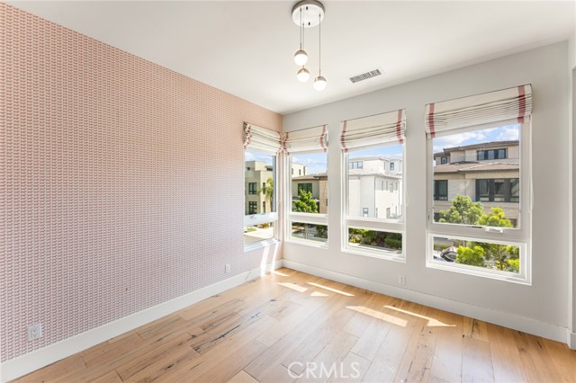 61 Hartman, Irvine CA: https://media.crmls.org/medias/24573820-8410-4a2c-b3bc-c42bd2d7f309.jpg