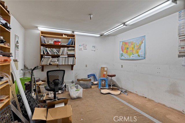 Image 11 of 71 For 958 Mckale Road