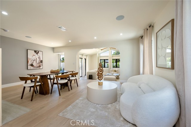 4 Bed Home for Sale in Sherman Oaks, California