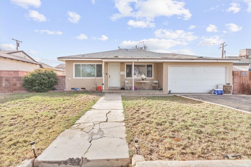 638 W Avenue H12