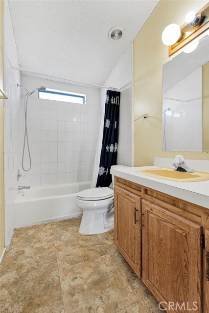 Detail Gallery Image 19 of 60 For 5332 Sundown Dr, Phelan,  CA 92371 - 4 Beds | 3 Baths