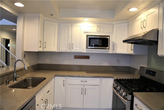 Detail Gallery Image 8 of 25 For 322 S Mentor Ave #6,  Pasadena,  CA 91106 - 2 Beds | 2/1 Baths