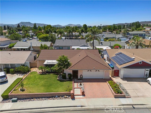 Detail Gallery Image 1 of 37 For 2245 N Parker Ct, Simi Valley,  CA 93065 - 3 Beds | 2 Baths
