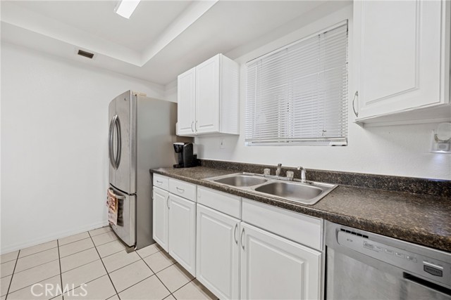 7511 Buckeye Street, Highland CA: https://media.crmls.org/medias/245a8ff8-d6eb-4d45-9cb4-70294d1f2515.jpg