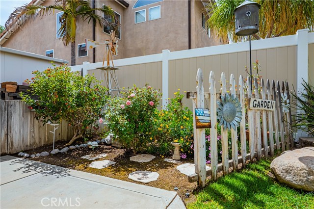 Detail Gallery Image 50 of 59 For 29385 N Lake Dr, Lake Elsinore,  CA 92530 - 3 Beds | 2/1 Baths