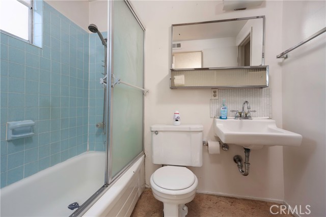 Detail Gallery Image 13 of 24 For 12902 Chippewa, Sylmar,  CA 91342 - 4 Beds | 2 Baths