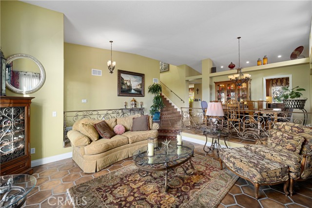 Detail Gallery Image 13 of 75 For 5376 Edgewood Dr, La Verne,  CA 91750 - 4 Beds | 3 Baths