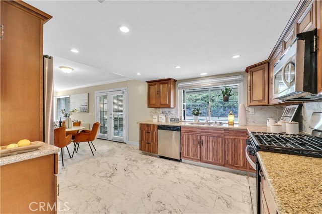 Detail Gallery Image 13 of 28 For 15586 Quiet Oak, Chino Hills,  CA 91709 - 5 Beds | 3 Baths