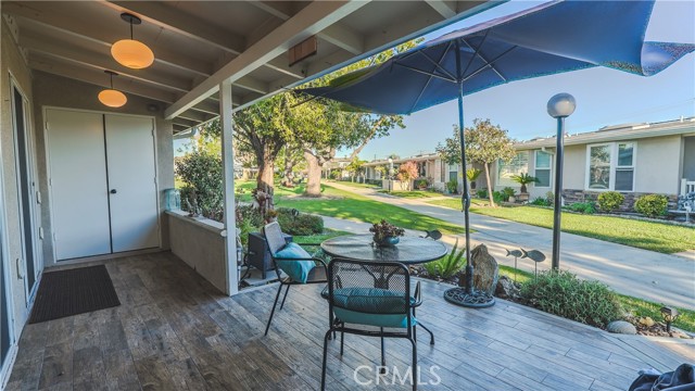 Detail Gallery Image 5 of 20 For 1621 Interlachen 265f,  Seal Beach,  CA 90740 - 2 Beds | 2 Baths