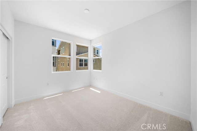 410 Lobata, Irvine CA: https://media.crmls.org/medias/245bcc64-3bea-4748-8c15-75fde4713edc.jpg