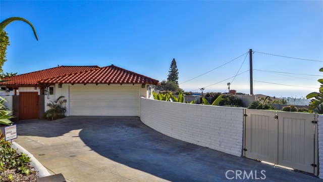 185 E Avenida Cordoba, San Clemente, California 92672, 3 Bedrooms Bedrooms, ,1 BathroomBathrooms,Residential Lease,For Rent,185 E Avenida Cordoba,CROC24222124