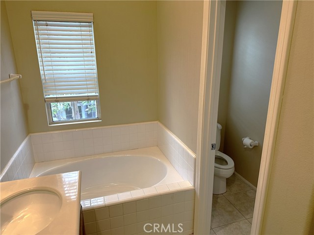 Detail Gallery Image 13 of 20 For 2854 Ballesteros Ln, Tustin,  CA 92782 - 3 Beds | 2/1 Baths