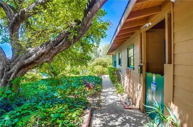 10122 Mcvine Avenue photo 4
