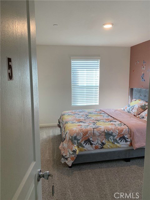 Detail Gallery Image 7 of 23 For 2948 N Church, Visalia,  CA 93291 - 5 Beds | 3 Baths