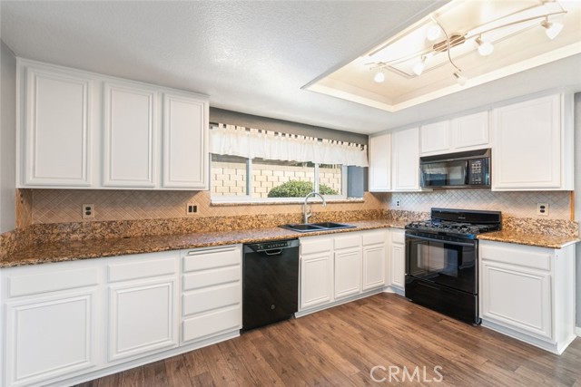 Detail Gallery Image 21 of 51 For 15082 Christina Ct, Lake Elsinore,  CA 92530 - 4 Beds | 3 Baths