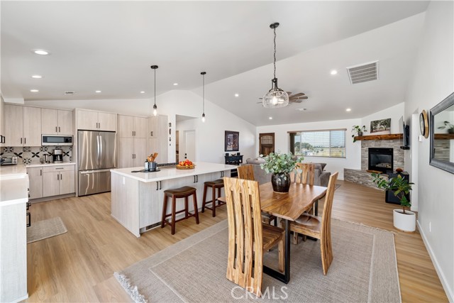 Detail Gallery Image 15 of 48 For 5696 Reindeer Pl, Paso Robles,  CA 93446 - 3 Beds | 2 Baths