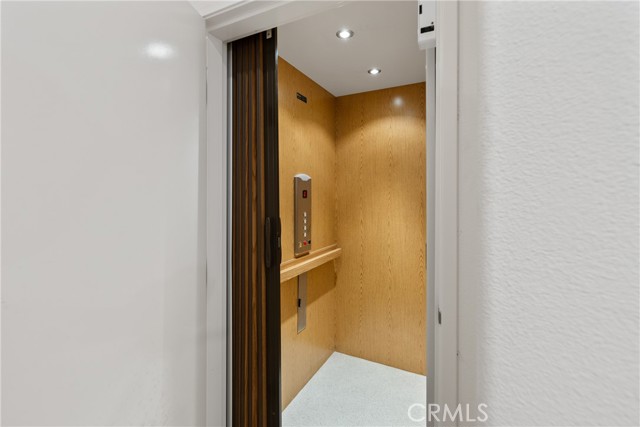 928 Kingsford Street, Monterey Park CA: https://media.crmls.org/medias/2460990f-de65-4370-b04c-b0e7af89c274.jpg