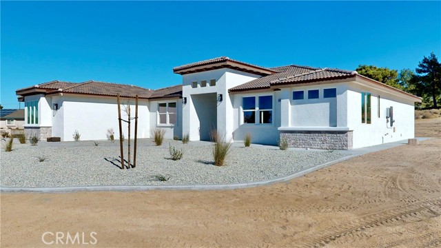 Detail Gallery Image 8 of 68 For 14285 Riverside Dr, Apple Valley,  CA 92307 - 4 Beds | 2/1 Baths