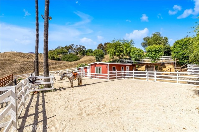 Image 4 of 72 For 27151 Mission Hills Drive