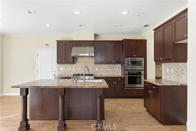 Detail Gallery Image 4 of 37 For 5632 Menemsha Ln, Santa Maria,  CA 93455 - 4 Beds | 4 Baths