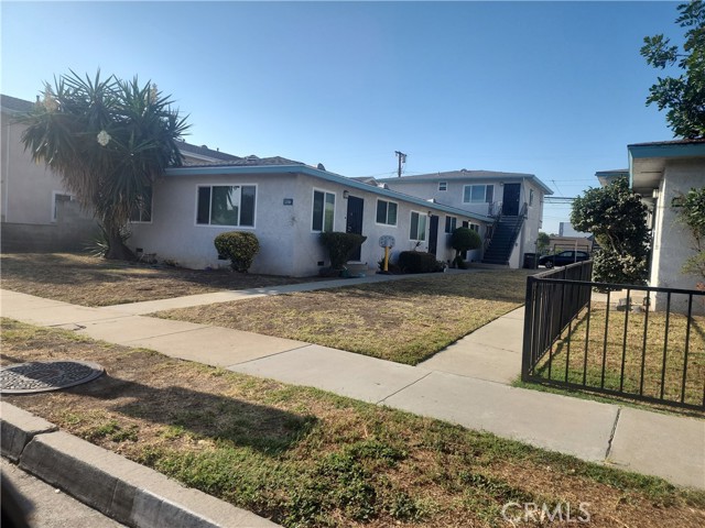 1346 W 163rd Street, Gardena CA: https://media.crmls.org/medias/24633de2-5198-415b-8691-a8232c02e00a.jpg