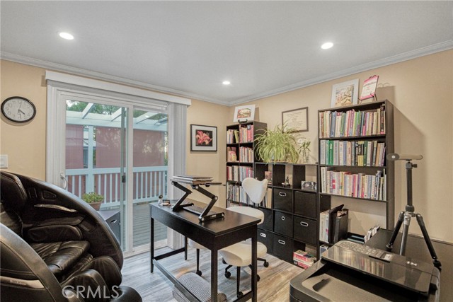 4201 Topanga Canyon Blvd, Woodland Hills CA: https://media.crmls.org/medias/24639931-9c5c-40cb-995f-4fa1832e6af5.jpg