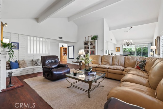 3122 Ruth Elaine Drive, Rossmoor CA: https://media.crmls.org/medias/24646175-11cc-4108-a0f0-056710feb56d.jpg