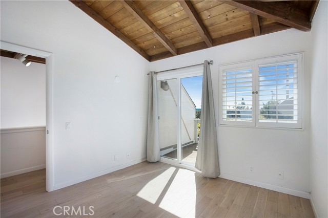 Detail Gallery Image 19 of 38 For 552 Cypress a,  Laguna Beach,  CA 92651 - 2 Beds | 2 Baths