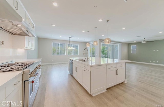 Detail Gallery Image 7 of 35 For 27626 Upton Terrace, San Pedro,  CA 90732 - 4 Beds | 4 Baths