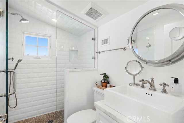 Detail Gallery Image 23 of 31 For 718 Poinsettia, Corona Del Mar,  CA 92625 - 3 Beds | 3/1 Baths