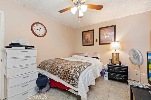 Detail Gallery Image 16 of 26 For 18517 Jurupa Ave, Bloomington,  CA 92316 - 4 Beds | 2 Baths