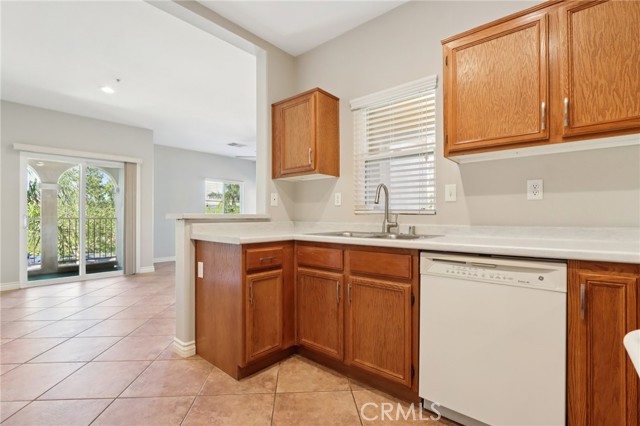 Detail Gallery Image 7 of 27 For 26348 Arboretum Way #504,  Murrieta,  CA 92563 - 2 Beds | 2 Baths