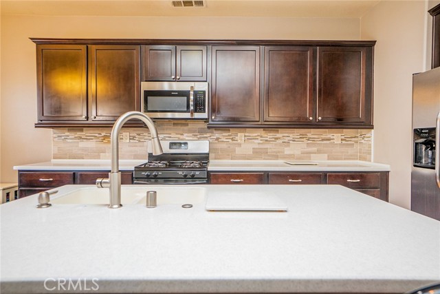 Detail Gallery Image 11 of 44 For 1498 Palma Bonita Ln, Perris,  CA 92571 - 3 Beds | 2/1 Baths