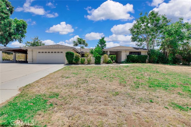 Detail Gallery Image 1 of 39 For 35823 Avenue Avenue, Yucaipa,  CA 92399 - 5 Beds | 3 Baths