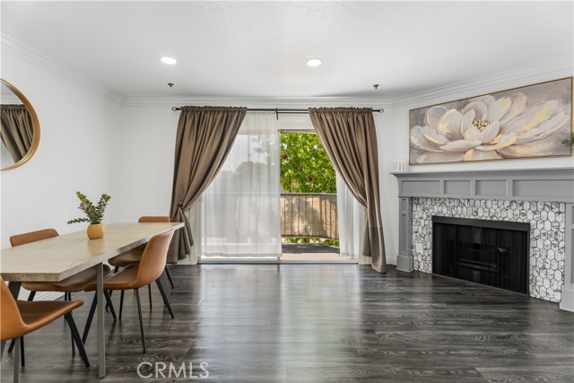 Detail Gallery Image 3 of 30 For 1100 Euclid Ave #104,  Long Beach,  CA 90804 - 2 Beds | 1 Baths