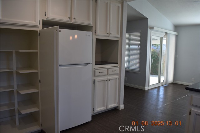 13 Betsey Way, Chico CA: https://media.crmls.org/medias/246a2764-eedf-42b6-8e0f-d0292efe8aad.jpg