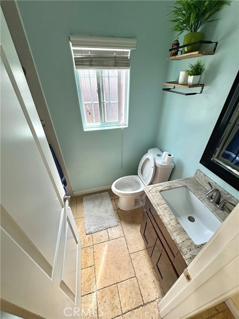 Detail Gallery Image 14 of 23 For 1528 E 11th St, Long Beach,  CA 90813 - 3 Beds | 2 Baths