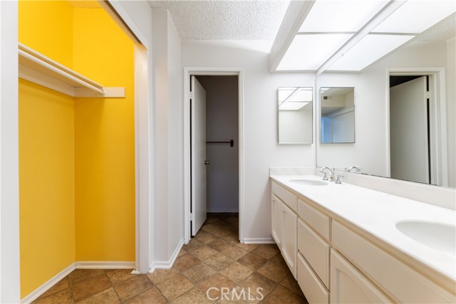 Detail Gallery Image 19 of 37 For 7800 Topanga Canyon #212,  Canoga Park,  CA 91304 - 2 Beds | 2 Baths