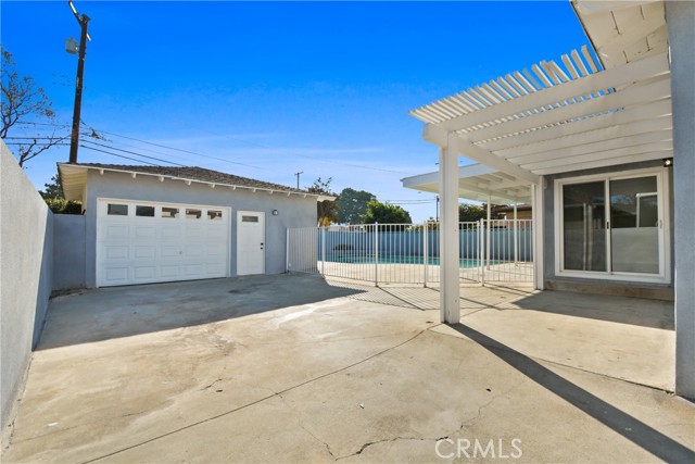 Detail Gallery Image 6 of 22 For 10624 Elgers St, Bellflower,  CA 90706 - 3 Beds | 2 Baths