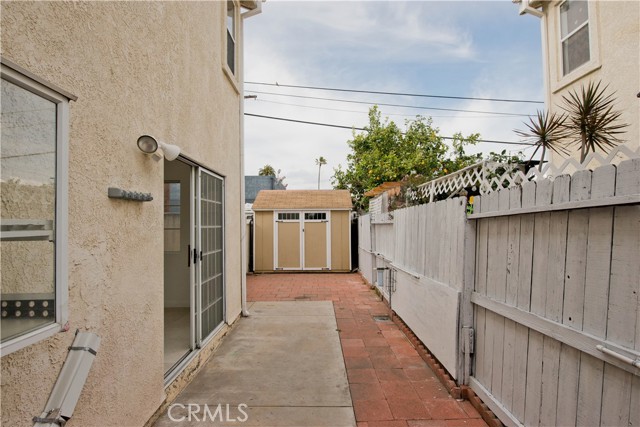 Detail Gallery Image 23 of 35 For 21023 1/2 Gault St #7,  Canoga Park,  CA 91303 - 3 Beds | 2/1 Baths