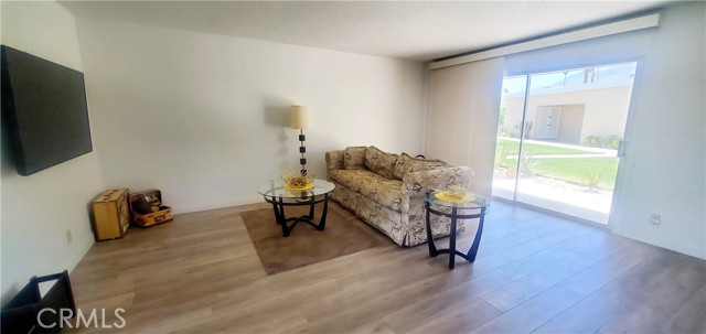 Detail Gallery Image 6 of 35 For 2220 S Calle Palo Fierro #23,  Palm Springs,  CA 92264 - 2 Beds | 2 Baths