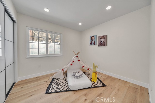 14181 Moore Ct., Irvine CA: https://media.crmls.org/medias/246bf3ba-cf53-494f-bbd6-031449adf75d.jpg