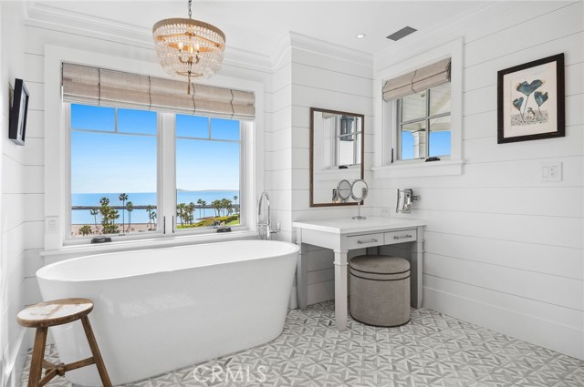 Detail Gallery Image 24 of 47 For 3000 Ocean Bld, Corona Del Mar,  CA 92625 - 5 Beds | 5/2 Baths