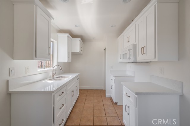 2653 Alice Street, Los Angeles CA: https://media.crmls.org/medias/246c8307-fe01-4747-bdc2-ccc4ded854be.jpg