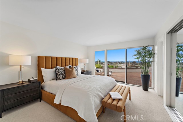 Detail Gallery Image 25 of 61 For 2519 Harbor View Dr, Corona Del Mar,  CA 92625 - 4 Beds | 2/1 Baths