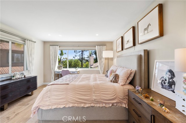 Detail Gallery Image 22 of 69 For 23202 Aetna St, Woodland Hills,  CA 91367 - 5 Beds | 4 Baths