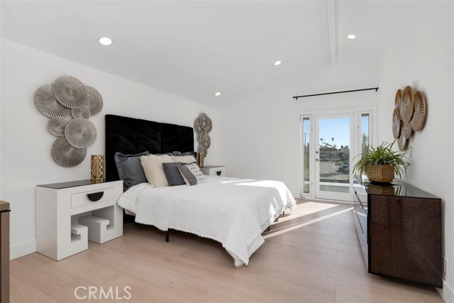 Detail Gallery Image 13 of 32 For 8167 Dartmoor Drive, Huntington Beach,  CA 92646 - 4 Beds | 2/1 Baths