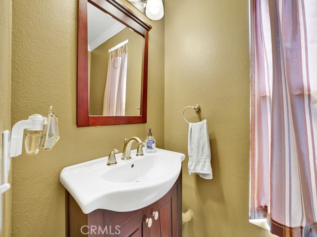 Detail Gallery Image 8 of 20 For 110 Birchwood Ln, Aliso Viejo,  CA 92656 - 3 Beds | 1/1 Baths