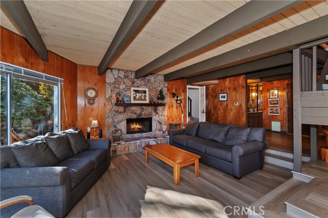 610 Cienega Rd., Big Bear Lake CA: https://media.crmls.org/medias/246e3ff6-1989-4b68-922e-72c0442b77e2.jpg