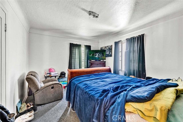2184 Cedar Avenue, Long Beach CA: https://media.crmls.org/medias/246f273a-2251-4596-aa18-b4b1593ff8f3.jpg
